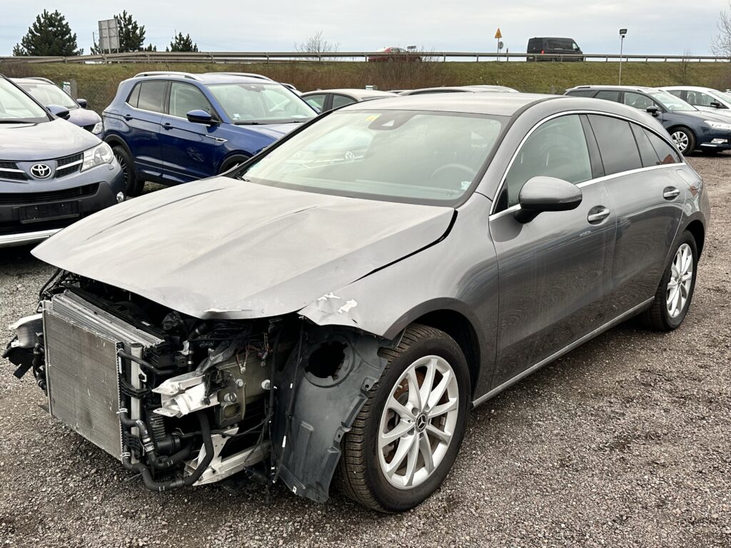 Mercedes-Benz CLA250e VAT23% CENA BRUTTO